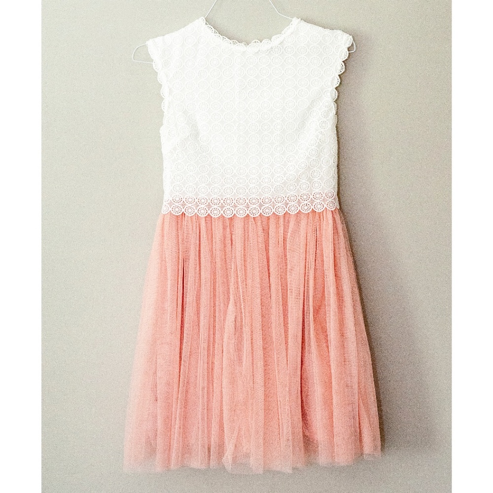 I:na tulle dress with lace overlay